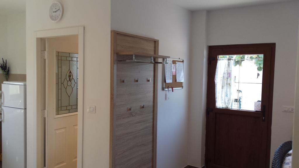 Abba Apartment Sveti Lovreč Pazenatički Dış mekan fotoğraf