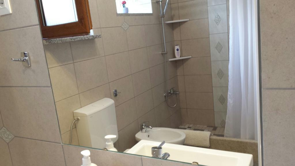 Abba Apartment Sveti Lovreč Pazenatički Dış mekan fotoğraf