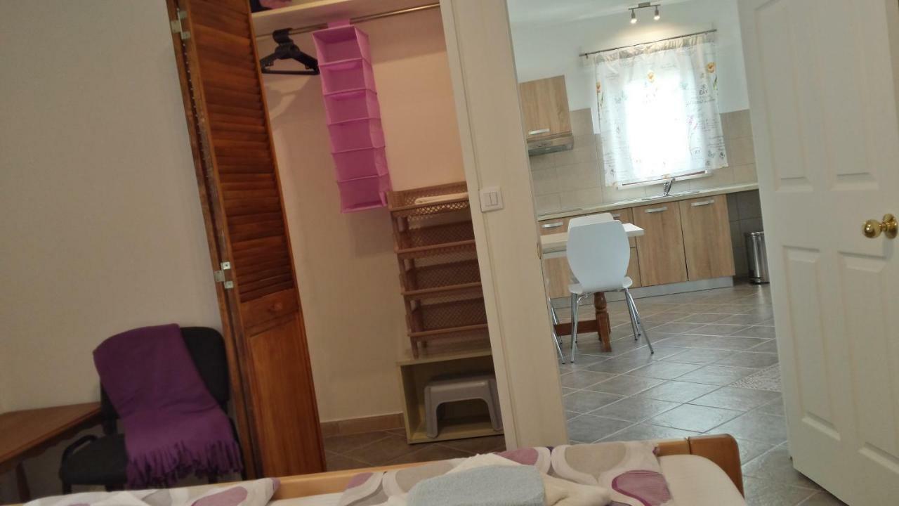 Abba Apartment Sveti Lovreč Pazenatički Dış mekan fotoğraf